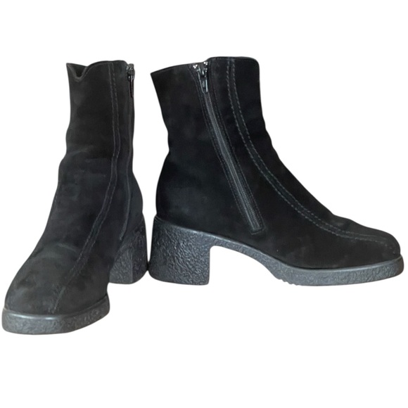 La Canadienne Elizabeth wedge heeled suede boots. Size 6 1/2. GUC - Picture 5 of 9